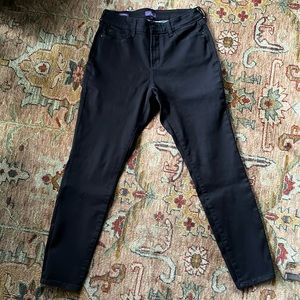 NYDJ Black Ami Skinny Jeans 10P 28.5” inseam
